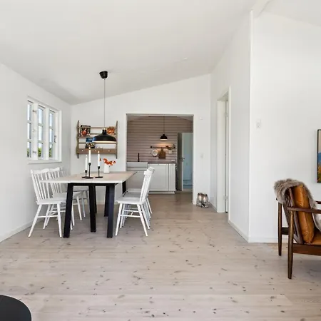 Vakantiehuis Kim - 250m From The Sea By Interhome Bogense